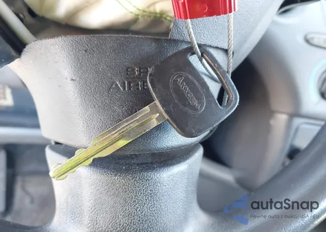 2004 Toyota Echo z USA, uszkodzony, nr VIN JTDBT123740323318